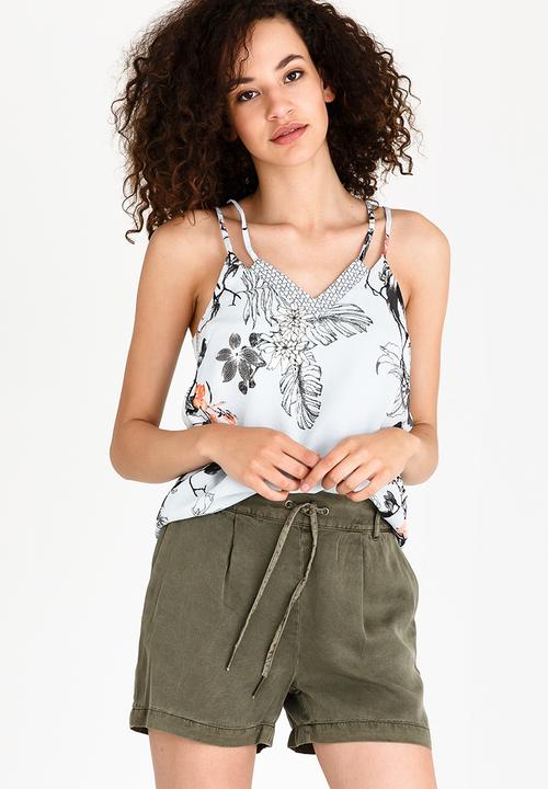 Vero Moda - Helene Strap Detail Top Pale Blue