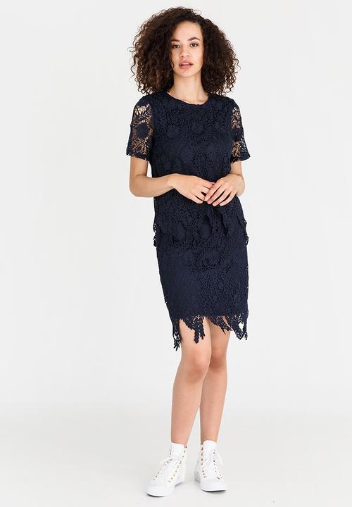 Vero Moda - Flora Short Sleeve Lace Top Navy