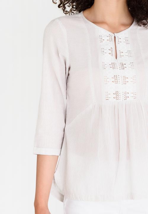 Vero Moda - Abby 3/4 Sleeve Top Stone