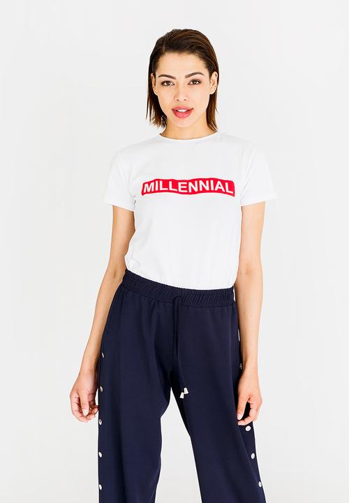 STYLE REPUBLIC - Millennial T-Shirt White