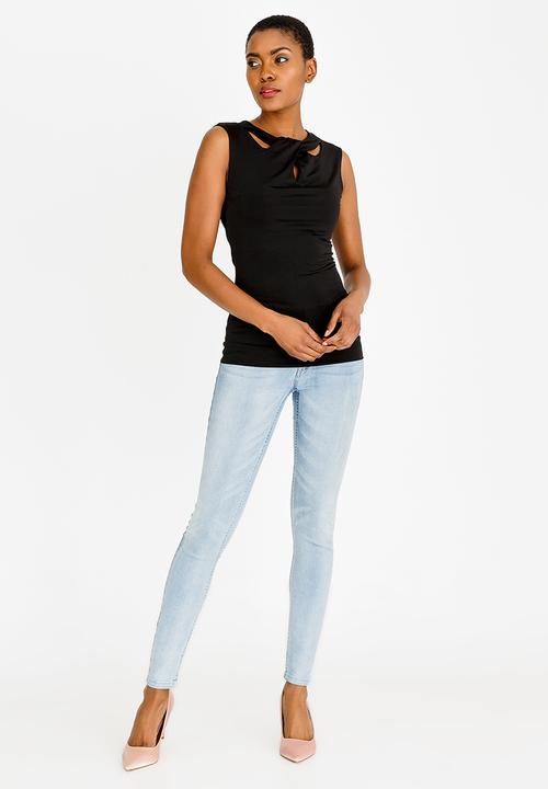 edit - Cut out detail cami - black