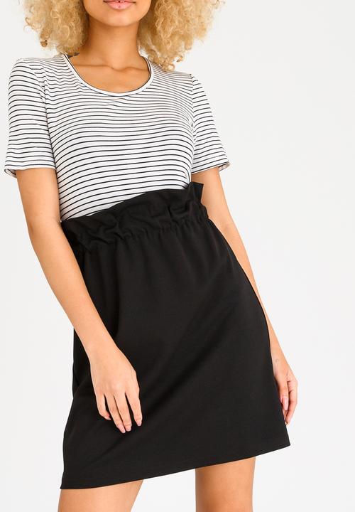 c(inch) - Paperbag Skirt Black