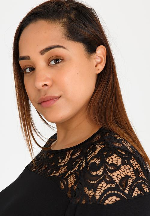 STYLE REPUBLIC PLUS - Lace Inset T-shirt Black
