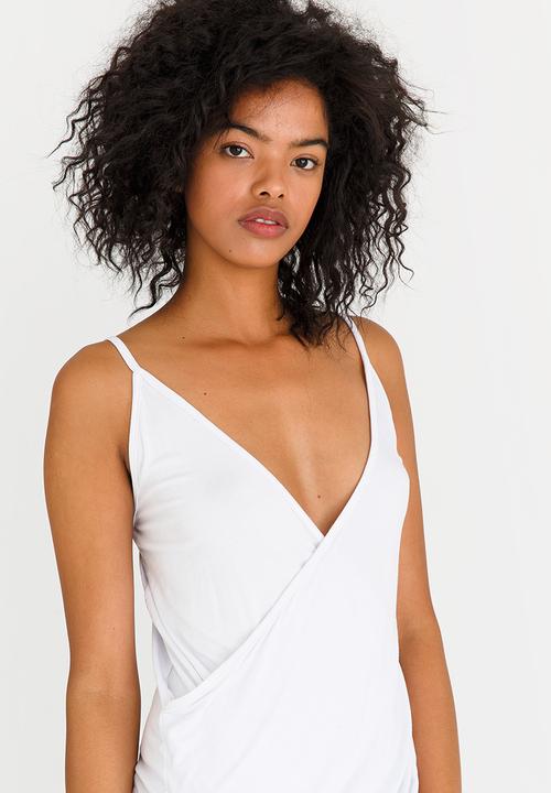 STYLE REPUBLIC - Wrap Cami White