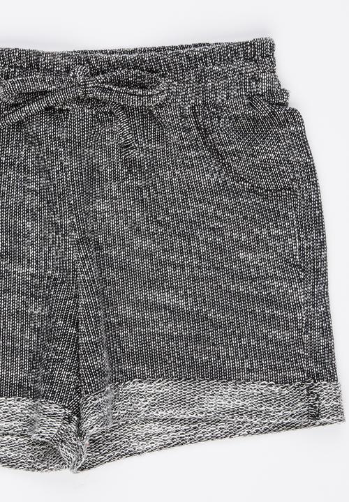 Rebel Republic - Fleece Shorts Black