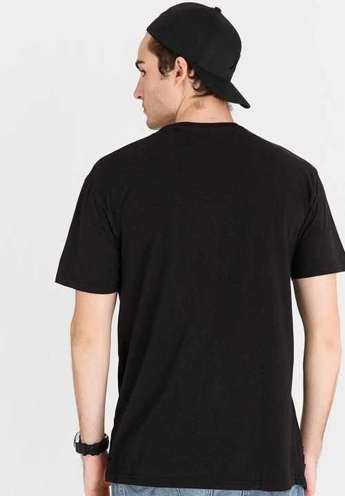 Brave Soul - Benji Hole Detail Longer Length Tee Black