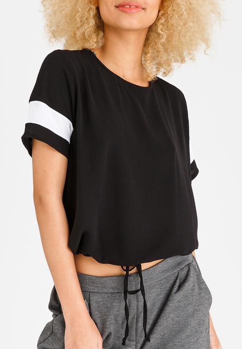c(inch) - Sports Luxe T-shirt Black and White