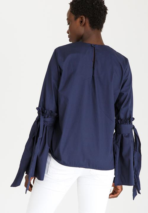 STYLE REPUBLIC - Tie Detail Sleeve Blouse Navy