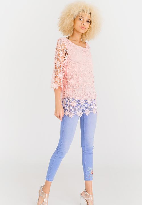 Revenge - Lace Top Peach