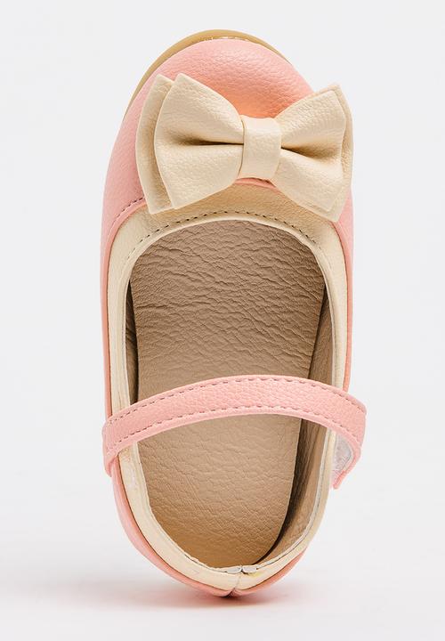 Pop Candy - Two Tone Pump With Bow Pale Pink