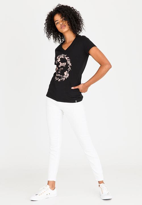JEEP - Explore Printed V-neck Tee Black