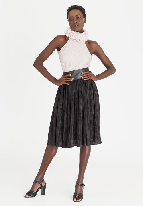 Sober - Asa Frill Neck Top Pale Pink