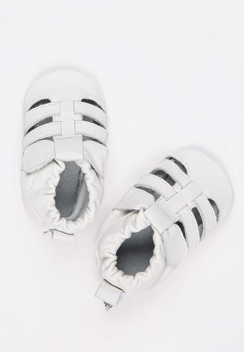 shooshoos - Mystique  Pump White