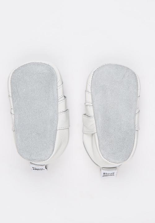 shooshoos - Mystique  Pump White