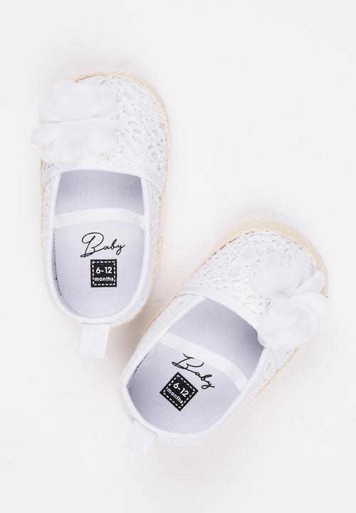 Pop Candy - Espadrille with Flower Detail White