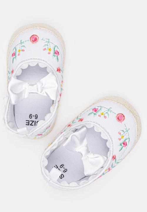Pop Candy - Girls Embroidered Pump White