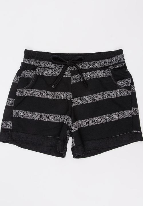 Rebel Republic - Fleece Shorts Black