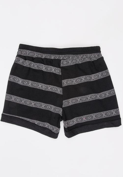 Rebel Republic - Fleece Shorts Black