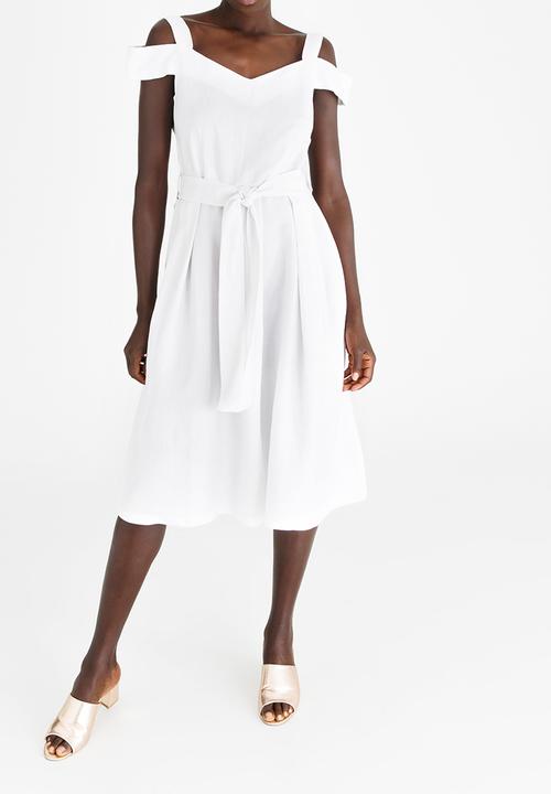 edit - Linen Blend Cold Shoulder Fit and Flare Dress White