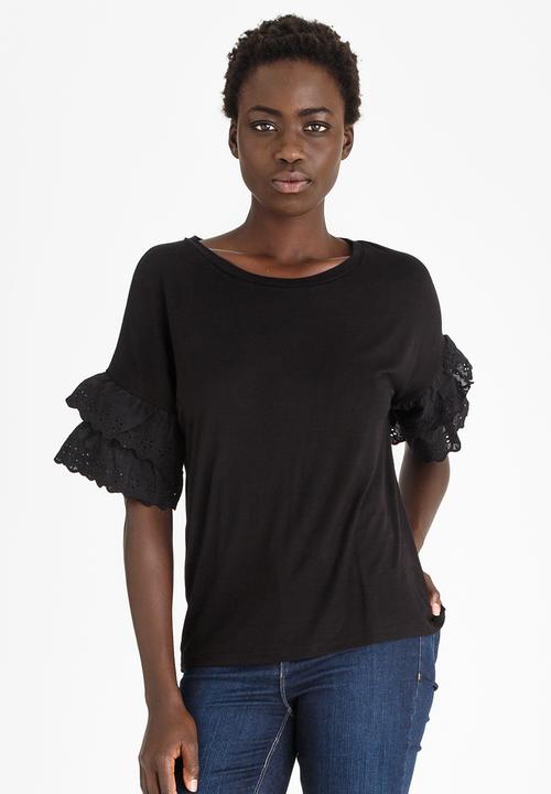 edit - T-shirt with Frilly Lace Sleeves Black
