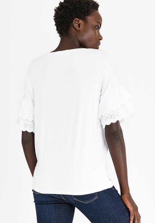 edit - T-shirt with Frilly Lace Sleeves White