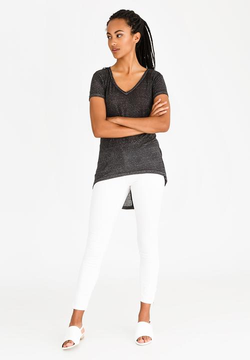 edit - V Neckline Tunic Black and White