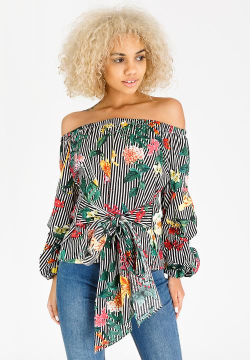 STYLE REPUBLIC - Ruched Sleeve Striped Bardot Blouse Black and White