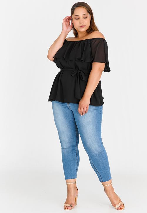 Marique Yssel - Off-shoulder Frill Top Black