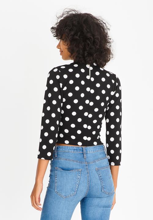 c(inch) - High  Neck Fitted T-shirt Black and White