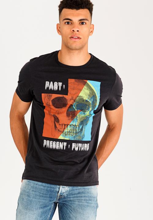 GUESS - Future Skull Crew Tee Charcoal