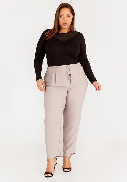 STYLE REPUBLIC PLUS - Mesh Inset Long Sleeve Top Black