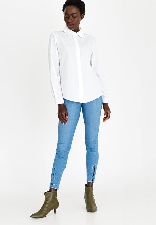 STYLE REPUBLIC - Pearl Detail Shirt White