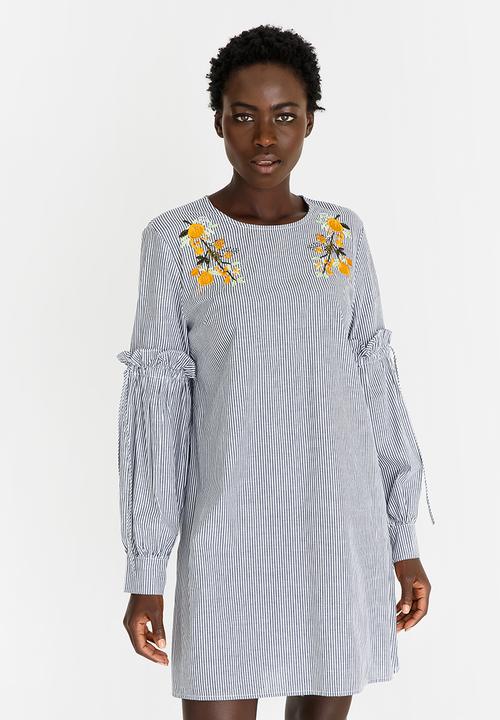 STYLE REPUBLIC - Striped Sleeve Detail Dress with Embroidery Blue and White