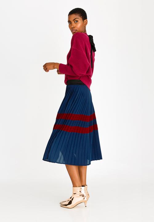 STYLE REPUBLIC - Pleated Midi Skirt Navy