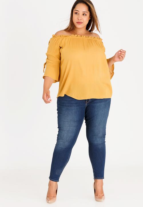 STYLE REPUBLIC PLUS - Bardot Tunic with Sleeve Detail Yellow