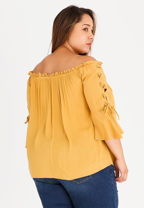 STYLE REPUBLIC PLUS - Bardot Tunic with Sleeve Detail Yellow
