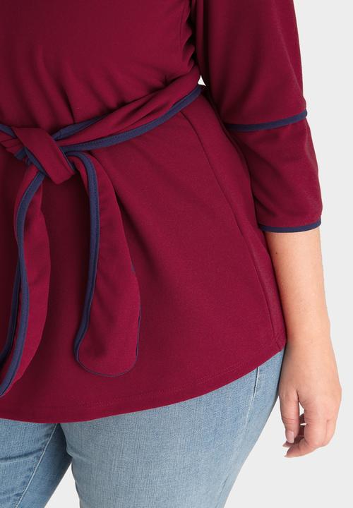 STYLE REPUBLIC PLUS - Contrast Piping Blouse Dark Red
