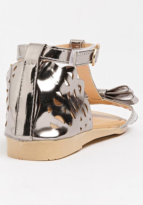 Pop Candy - T-Bar Sandals with Bow Silver