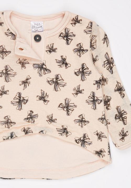 Just chillin - Girls Top Pale Pink