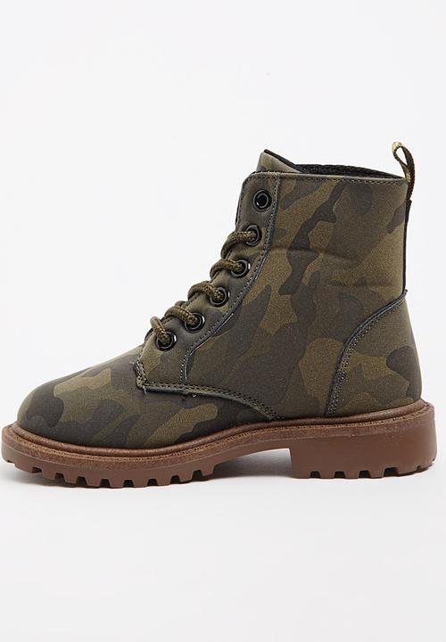 SOVIET - K Rochdale Khaki Green