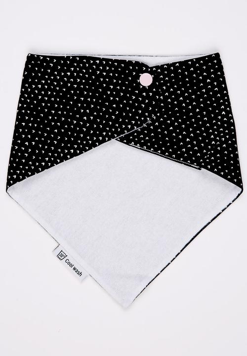 Mina Moo - Tiny Hearts Bib Black and White