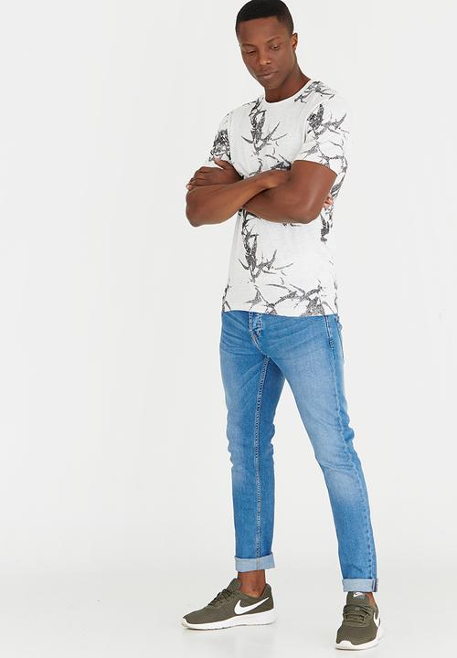 Only & Sons - Thorleif  Flower Print  Fitted Tshirt Cream