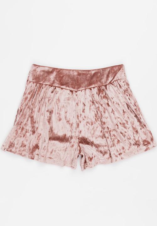 Rebel Republic - Velour Short Mid Pink