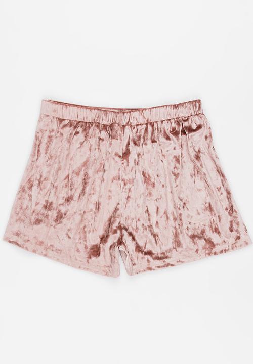 Rebel Republic - Velour Short Mid Pink