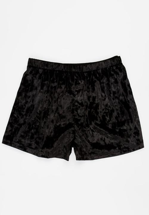 Rebel Republic - Velour Short Black