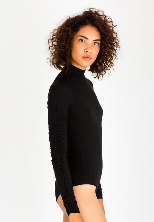 c(inch) - Ruched Sleeve Bodysuit Black