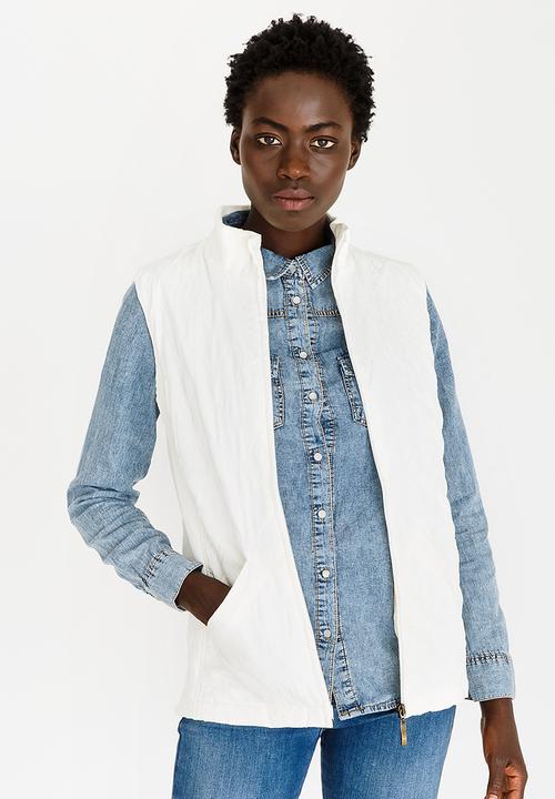 edit - Sleeveless Puffer Jacket Off White