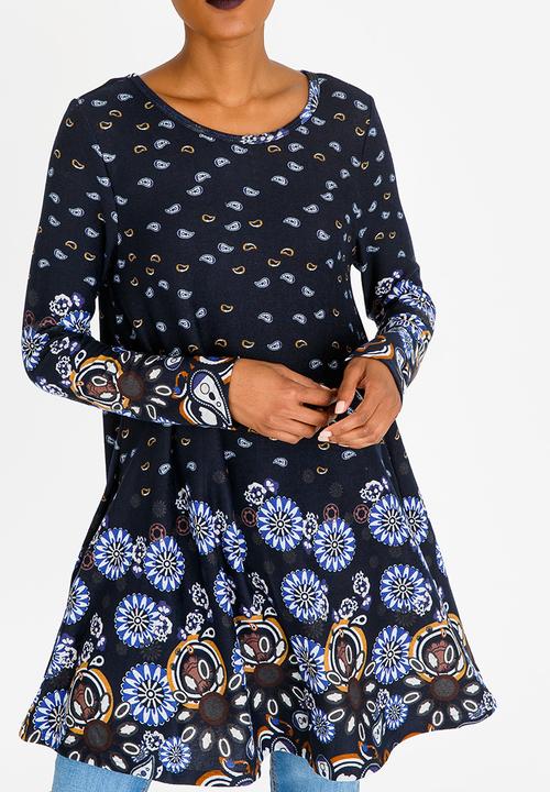 Revenge - Flare Detail Top Navy