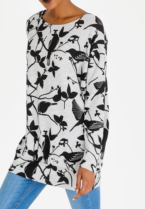 Revenge - Bird Detail Top Black