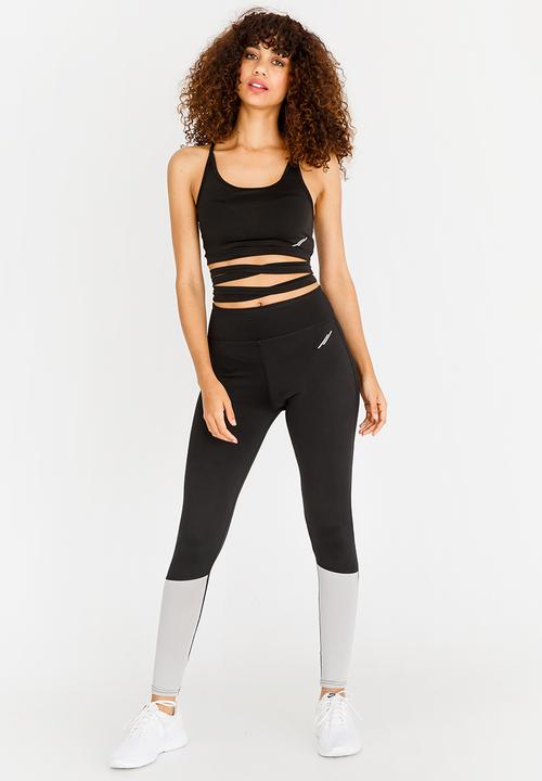 Lithe - Strappy Bra with Metal Ring Black